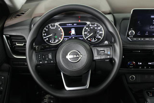 Certified 2022 Nissan Rogue SV image 10