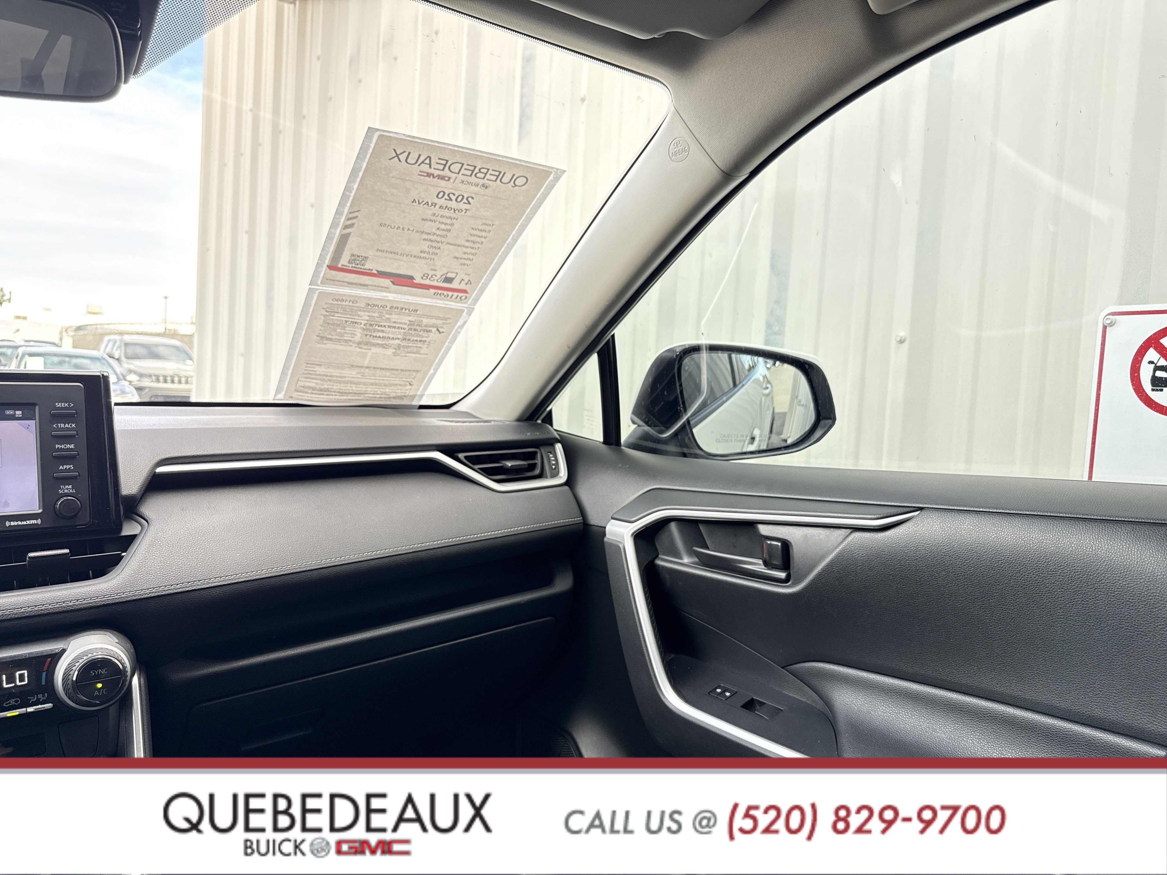 Used 2020 Toyota RAV4 LE image 17