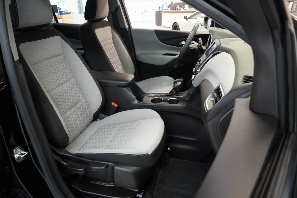 Used 2024 Chevrolet Equinox LS image 31