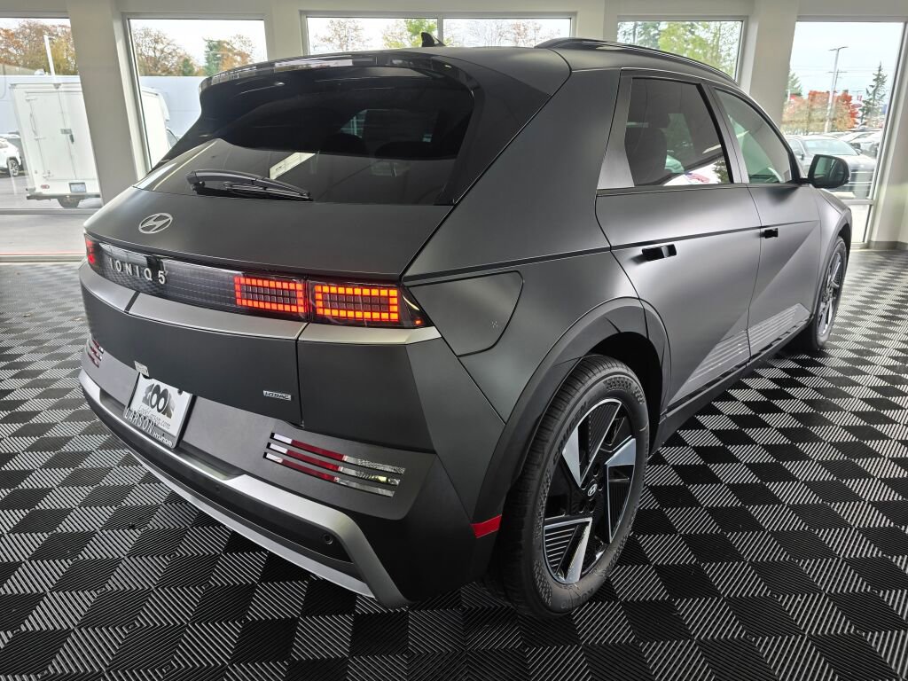New 2025 Hyundai Ioniq 5 SEL image 4
