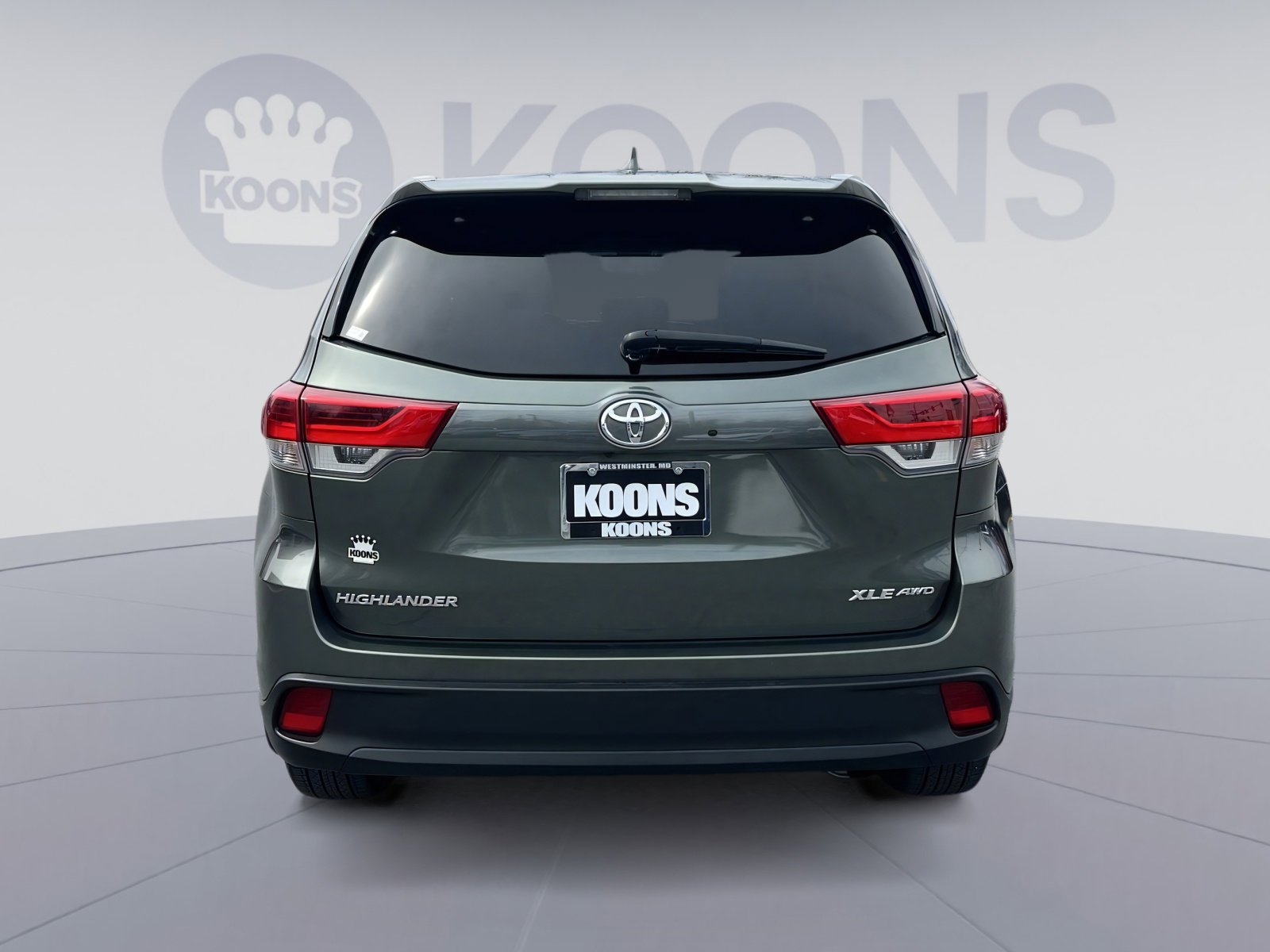 Used 2017 Toyota Highlander XLE image 5