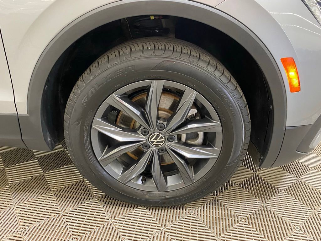 Used 2024 Volkswagen Tiguan Wolfsburg Edition image 17