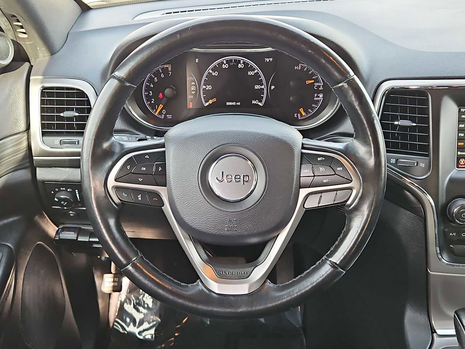 Used 2020 Jeep Grand Cherokee Laredo image 23