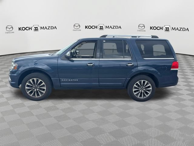 Used 2015 Lincoln Navigator 4WD image 4