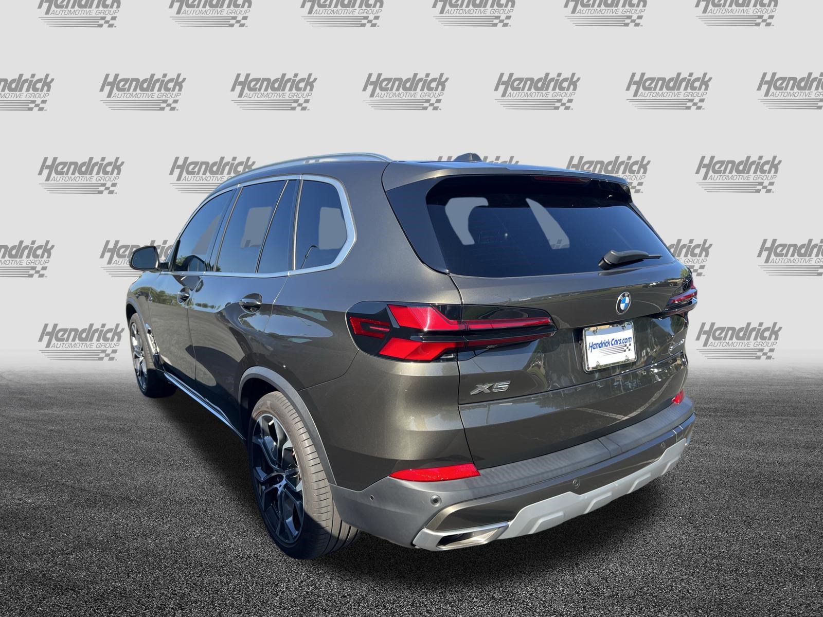 Used 2024 BMW X5 sDrive40i w/ Premium Package RWD image 8