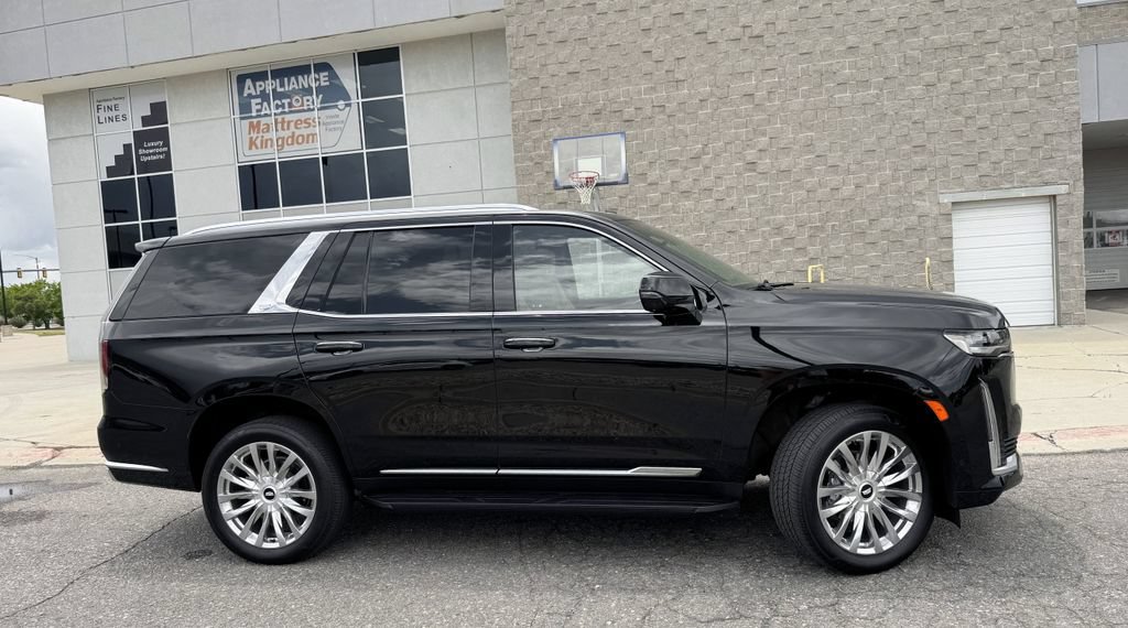 Used 2024 Cadillac Escalade Premium Luxury w/ LPO, Floor Liner Package AWD/4WD image 5