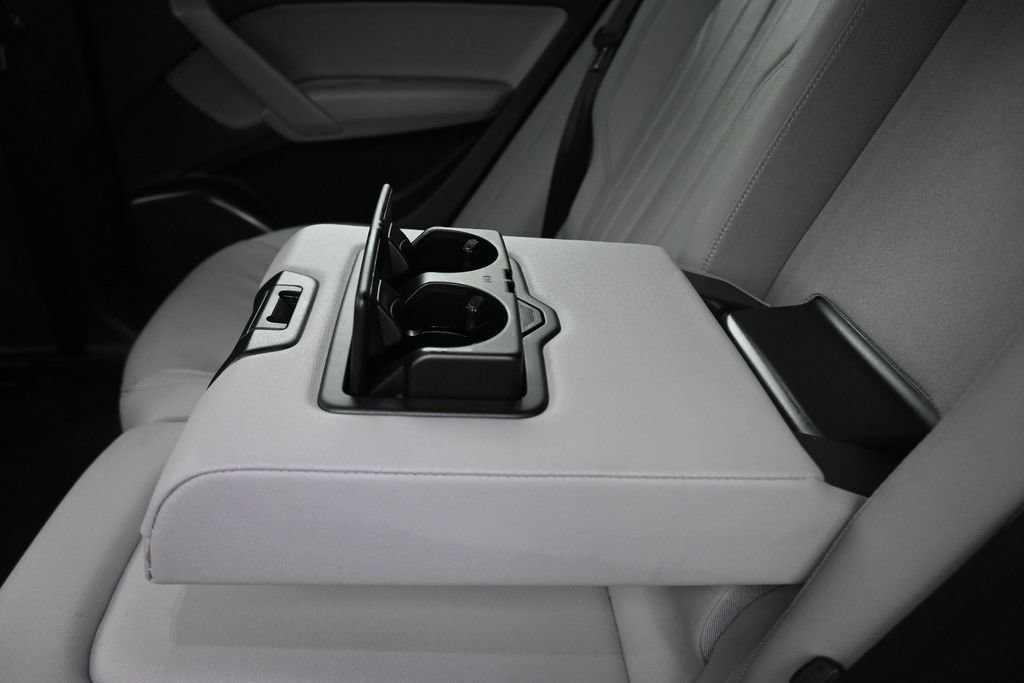 Used 2022 Audi Q5 2.0T Premium AWD/4WD image 35