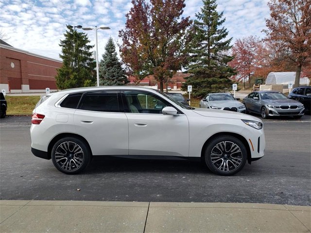 New 2026 BMW X3 xDrive30 w/ Premium Package image 4