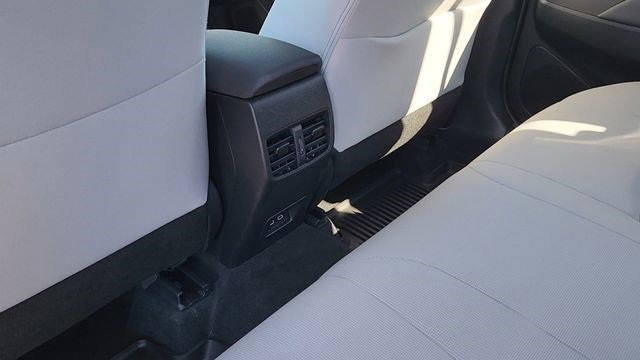 Certified 2023 Toyota Corolla Cross LE image 16