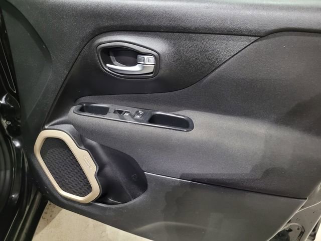 Used 2016 Jeep Renegade Sport w/ Sound Group image 39