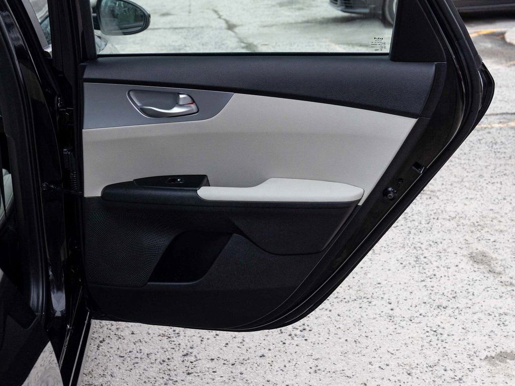 Used 2023 Kia Forte LXS image 15