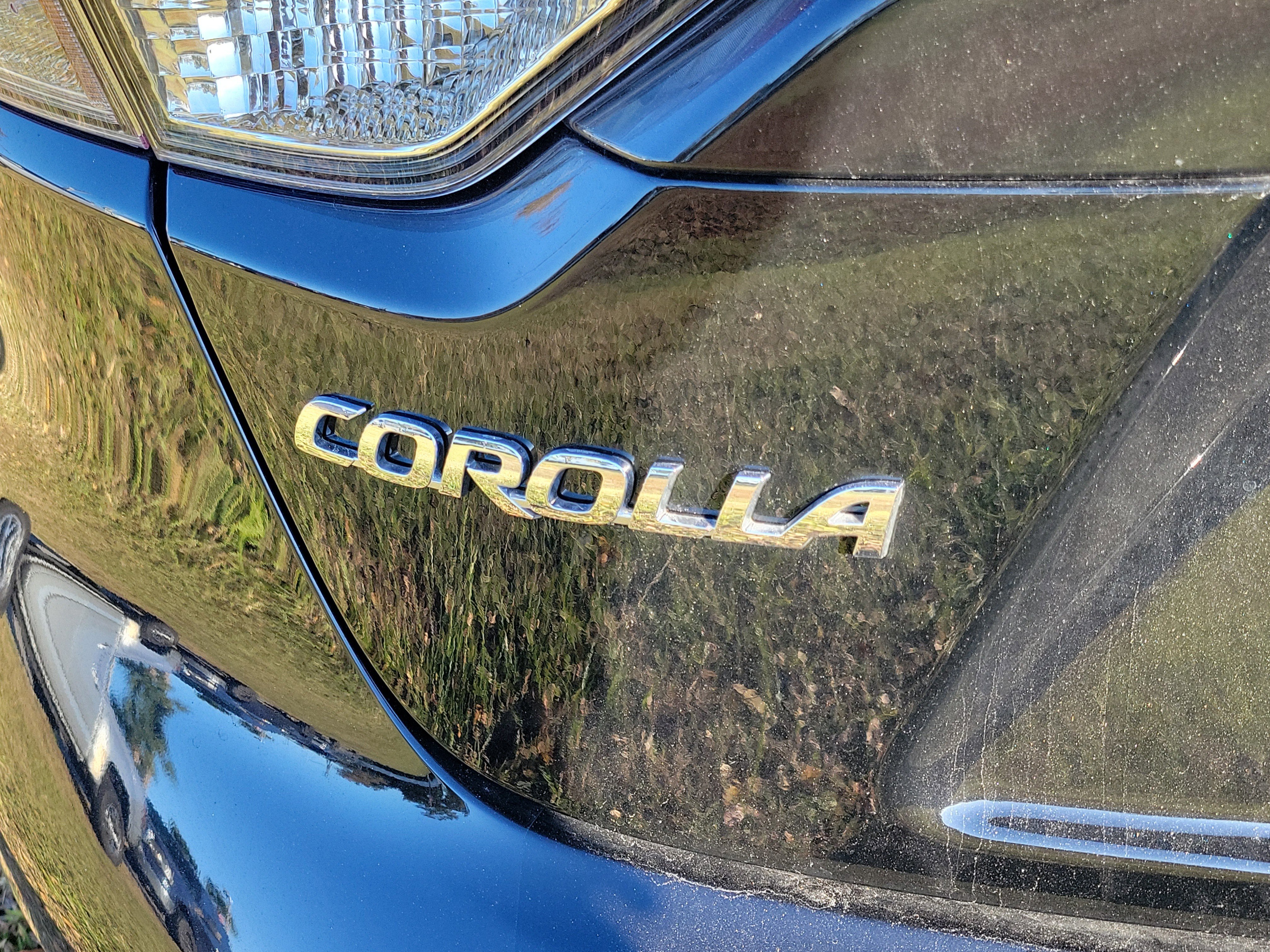 Certified 2025 Toyota Corolla LE image 19