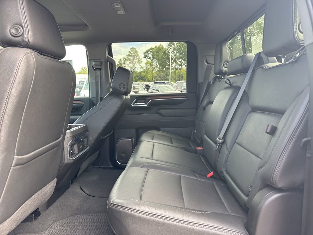 Used 2024 GMC Sierra 3500 Denali image 13