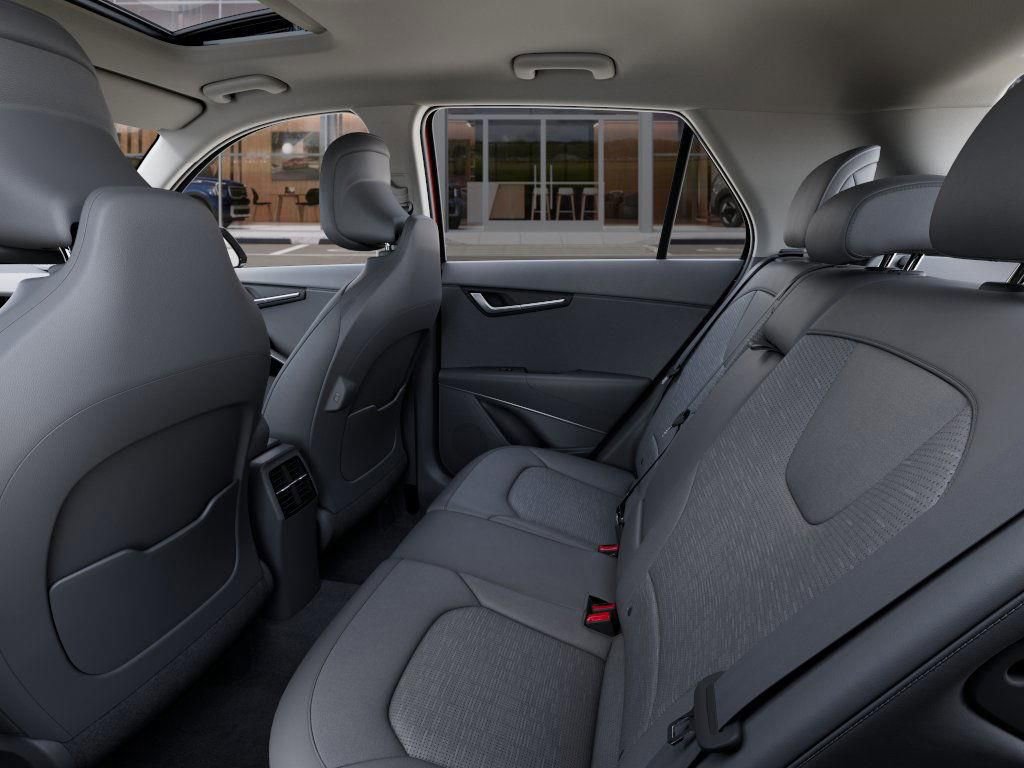 New 2025 Kia Niro SX image 18