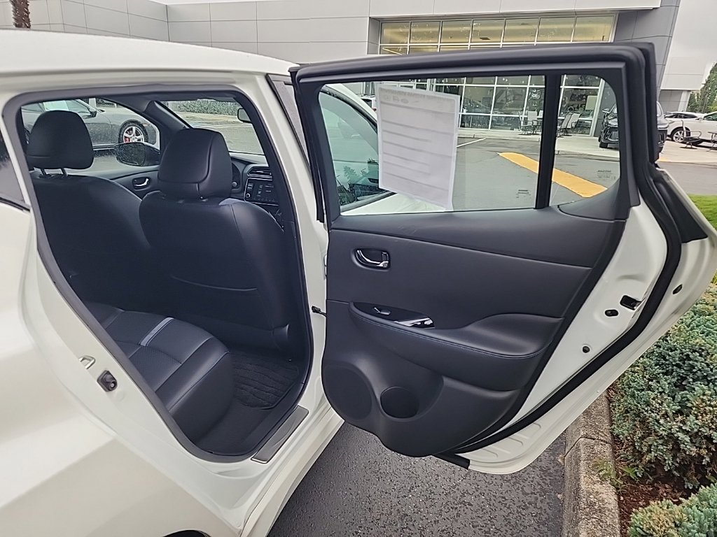 Used 2019 Nissan Leaf SL Plus FWD image 17