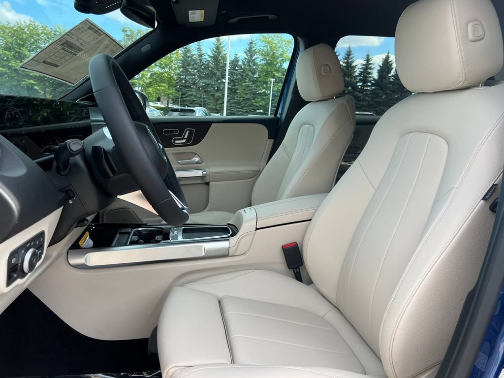 New 2026 Mercedes-Benz GLB 250 4MATIC image 41