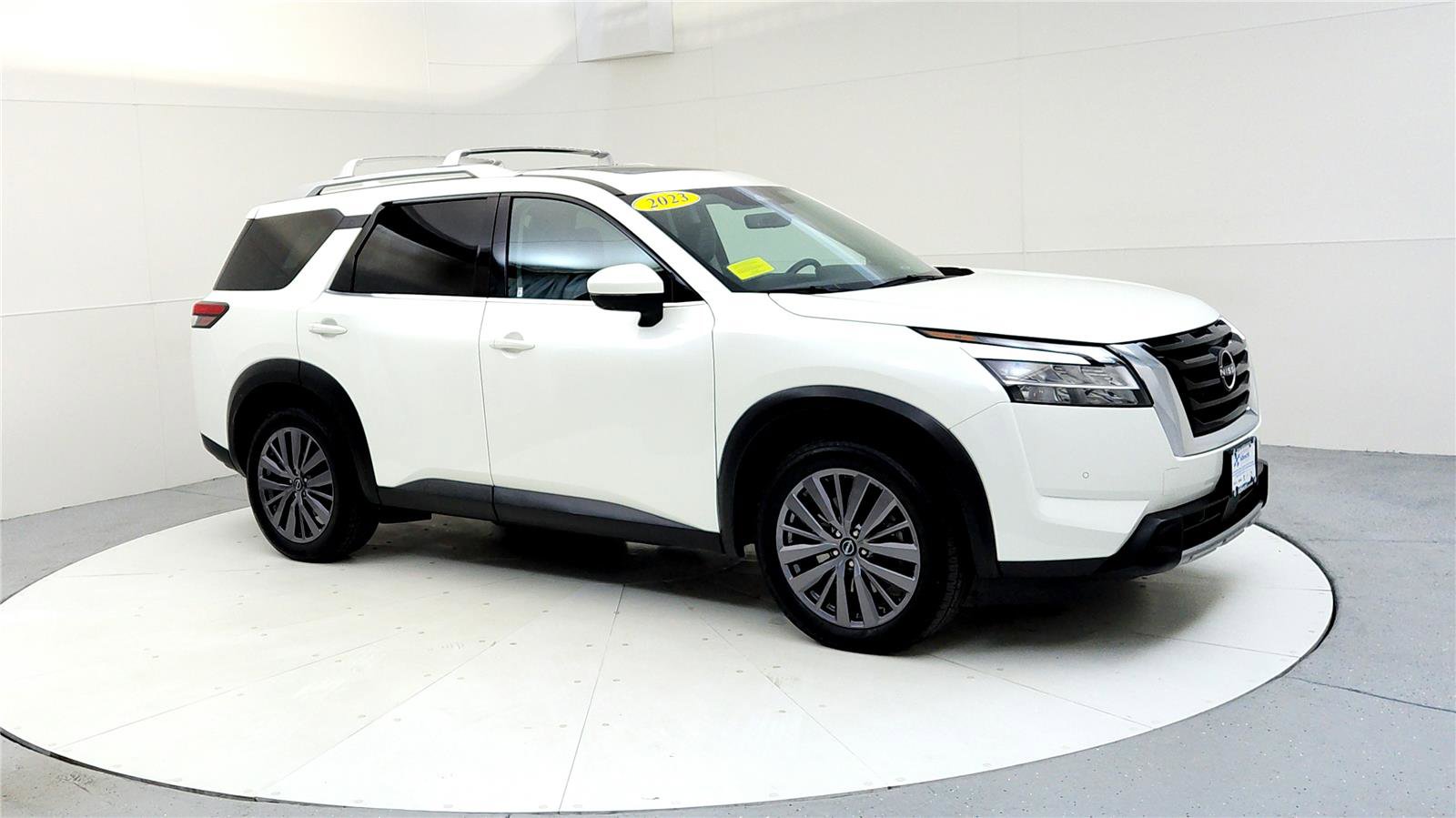 Used 2023 Nissan Pathfinder SL w/ SL Premium Package image 7