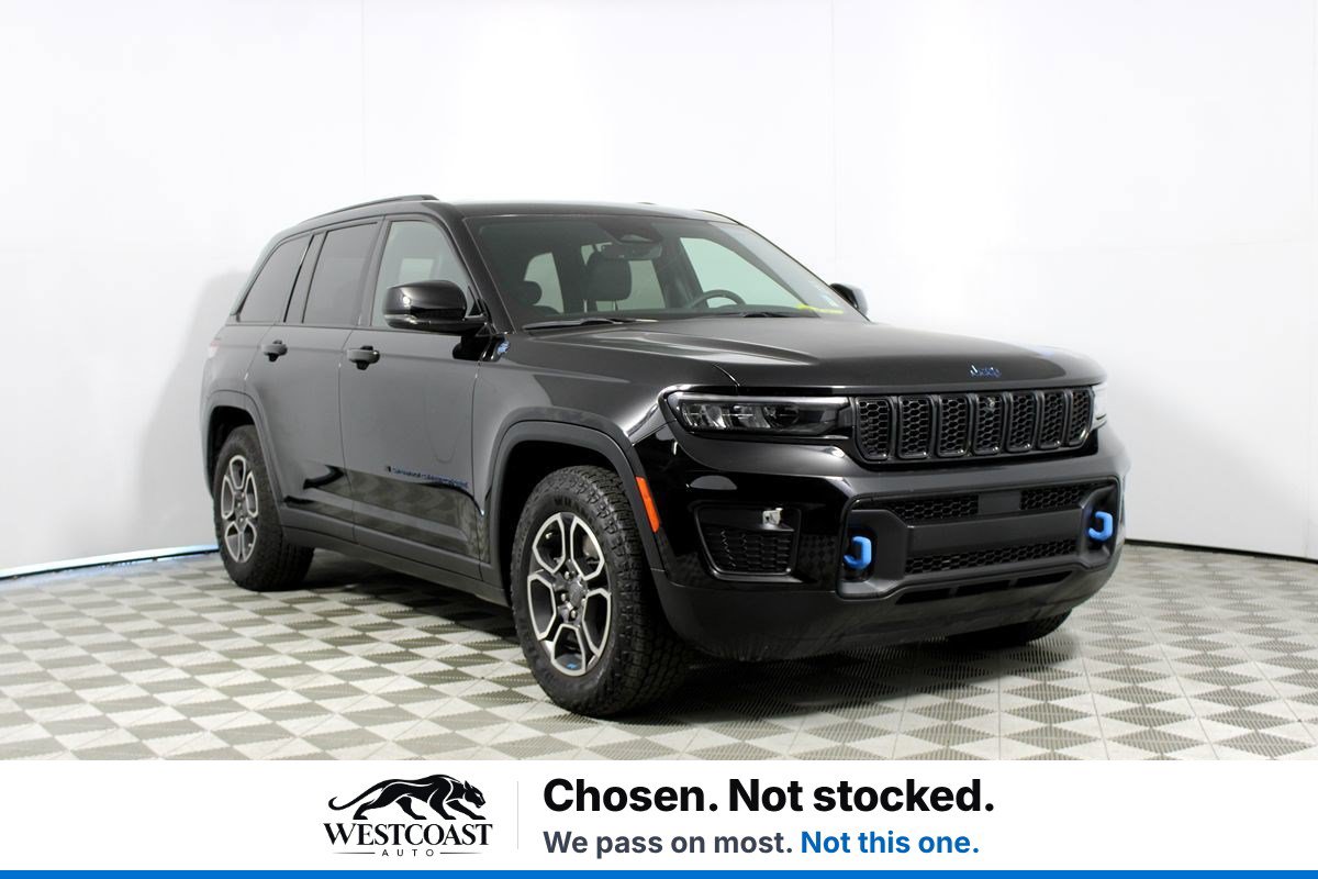 Used 2023 Jeep Grand Cherokee Trailhawk