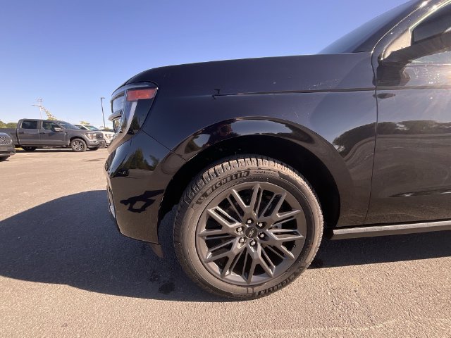 New 2027 Ford Expedition Max Platinum w/ Stealth Appearance Package AWD/4WD image 10