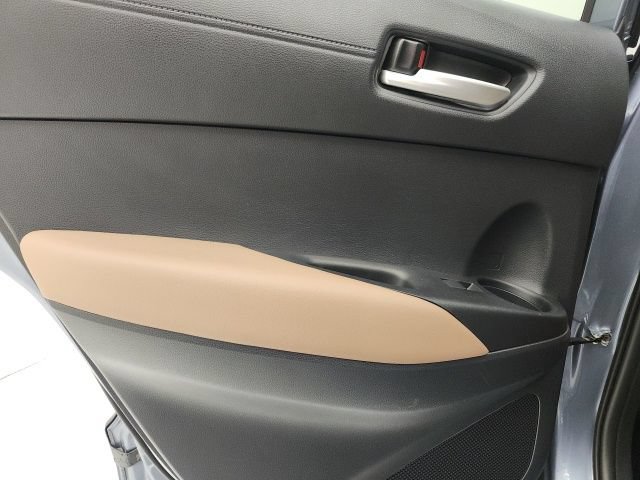 Certified 2026 Toyota Corolla Cross XLE FWD image 32