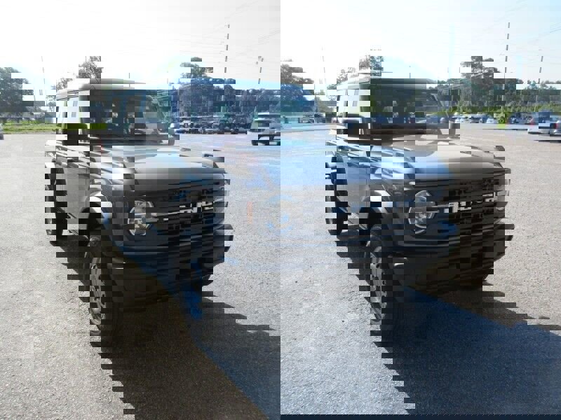 New 2025 Ford Bronco 4-Door image 7