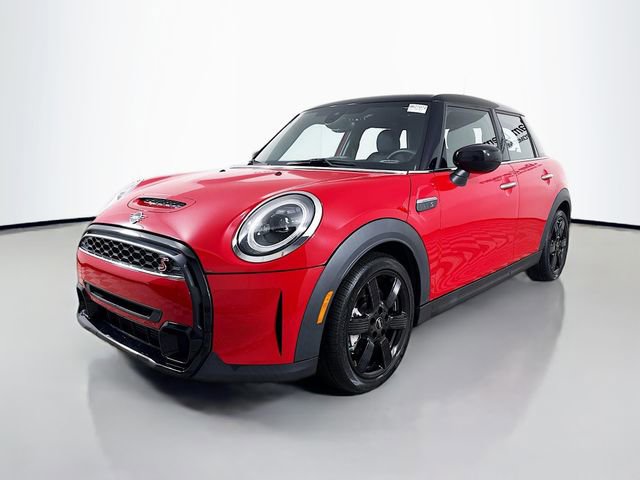 Used 2023 MINI Cooper S w/ Signature Upholstery Package image 3