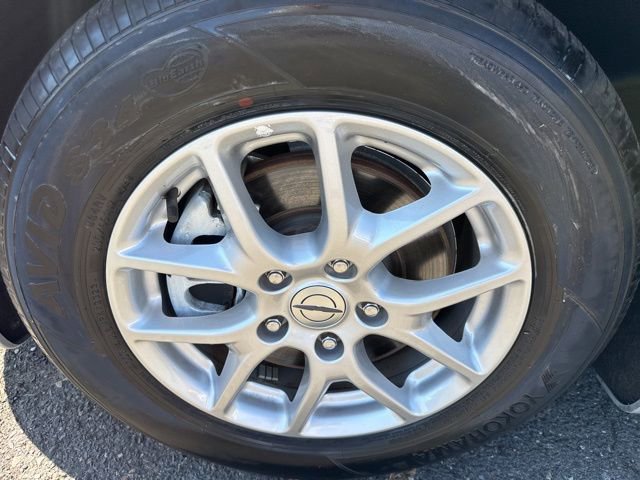 Used 2023 Chrysler Voyager LX image 12