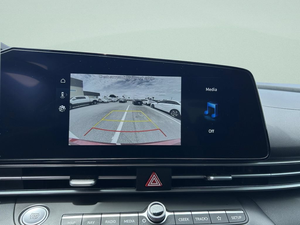 Certified 2024 Hyundai Elantra SEL FWD image 23