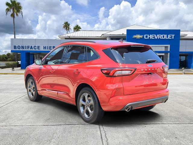 Used 2024 Ford Escape ST-Line w/ Tech Pack #1 FWD image 3