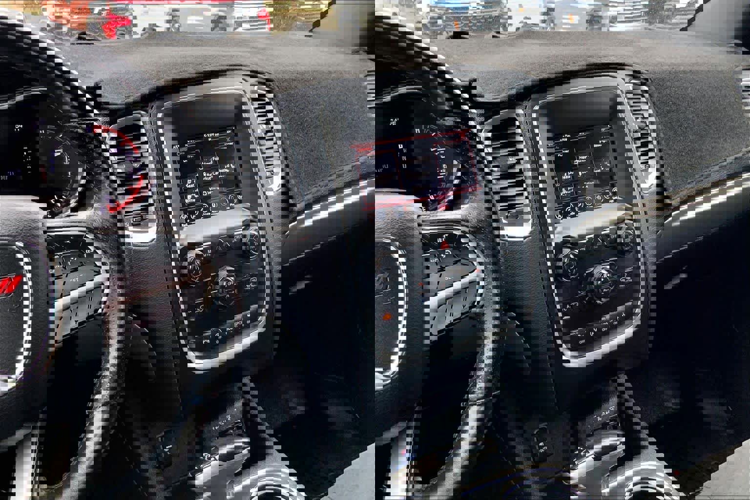 Used 2020 Dodge Durango SXT image 7