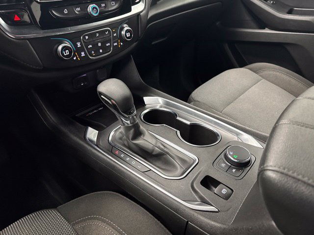 Used 2022 Chevrolet Traverse LT FWD image 19