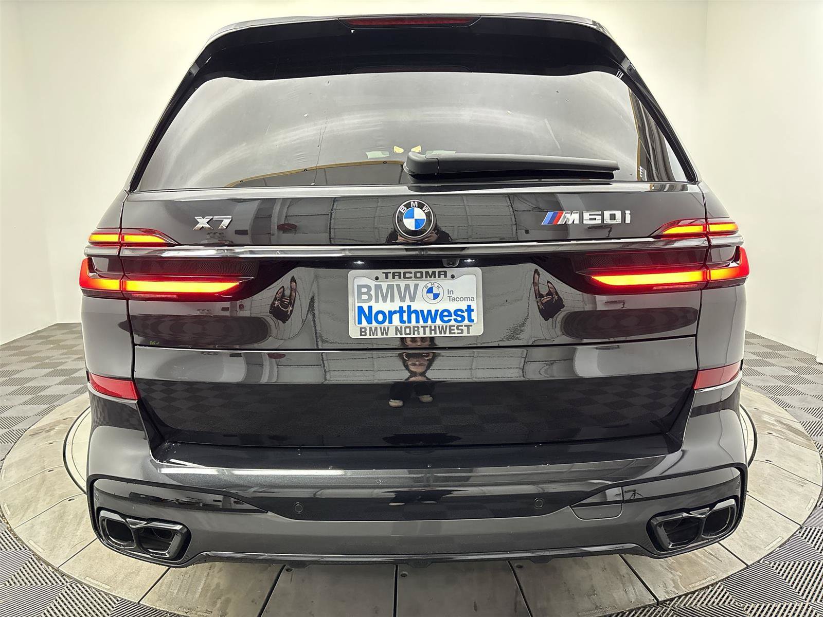 New 2026 BMW X7 M60i AWD/4WD image 15