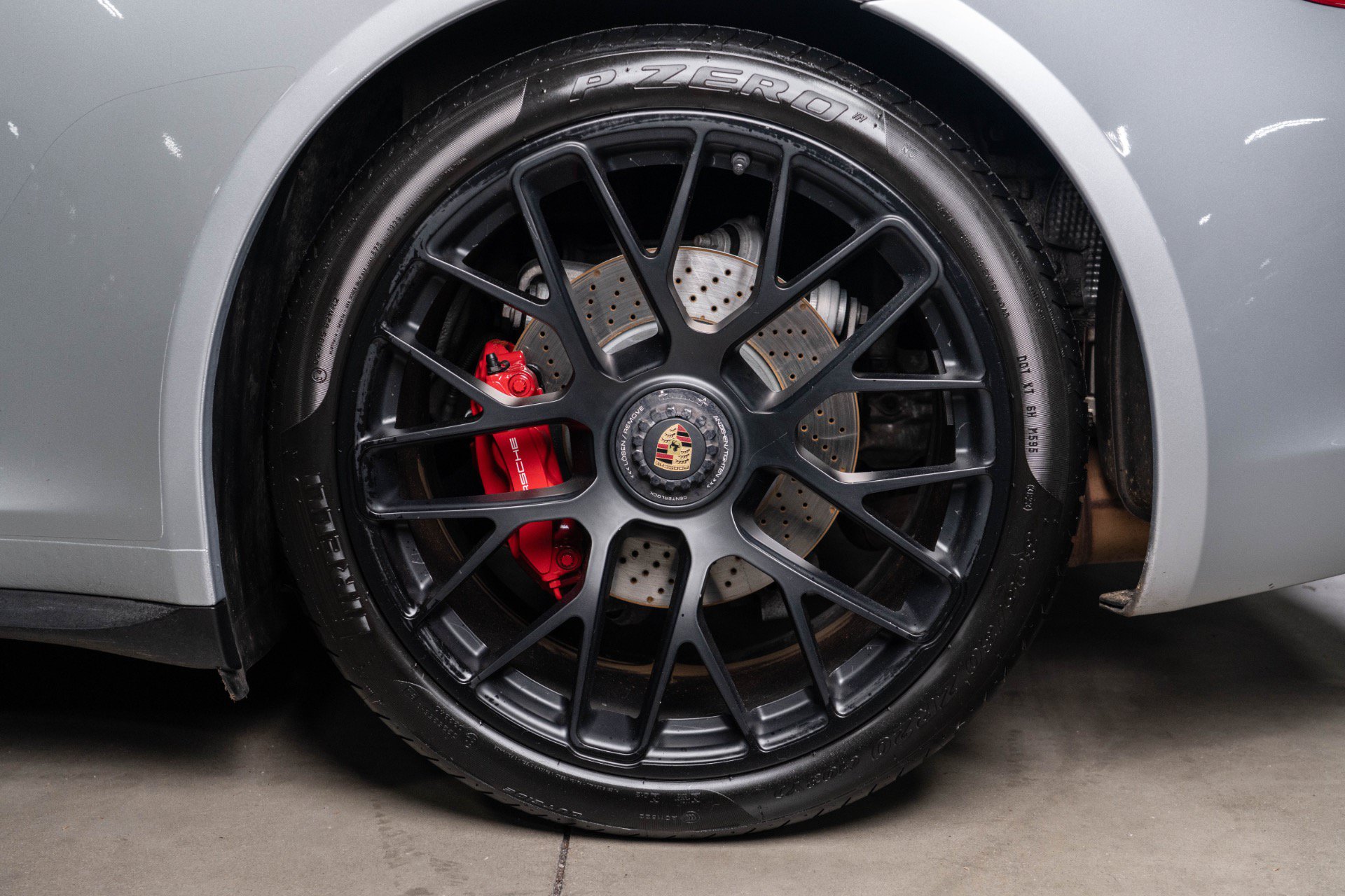 Used 2015 Porsche 911 Carrera GTS RWD image 31