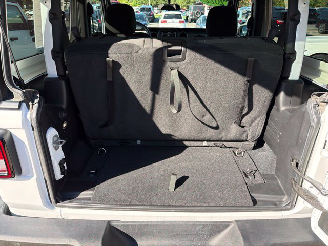 Used 2022 Jeep Wrangler Sport AWD/4WD image 12