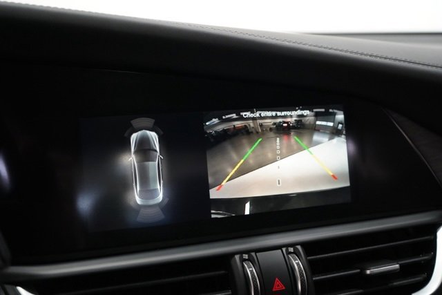 Used 2022 Alfa Romeo Giulia Ti image 27