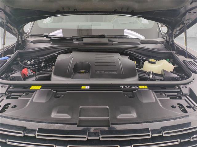 Certified 2025 Land Rover Range Rover Long Wheelbase SE AWD/4WD image 28