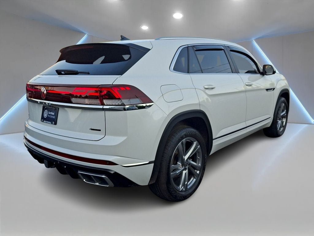 Used 2024 Volkswagen Atlas Cross Sport SEL R-Line AWD/4WD image 4