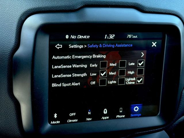 Used 2023 Jeep Renegade Latitude image 27