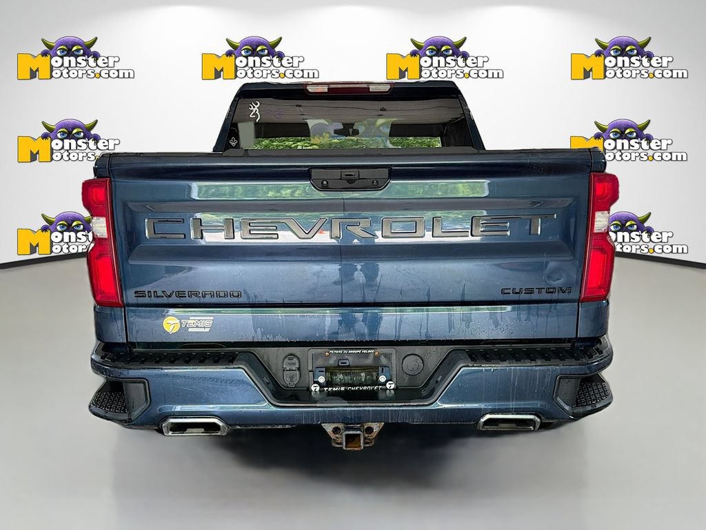 Used 2021 Chevrolet Silverado 1500 Custom w/ LPO, Dark Essentials Package AWD/4WD image 5
