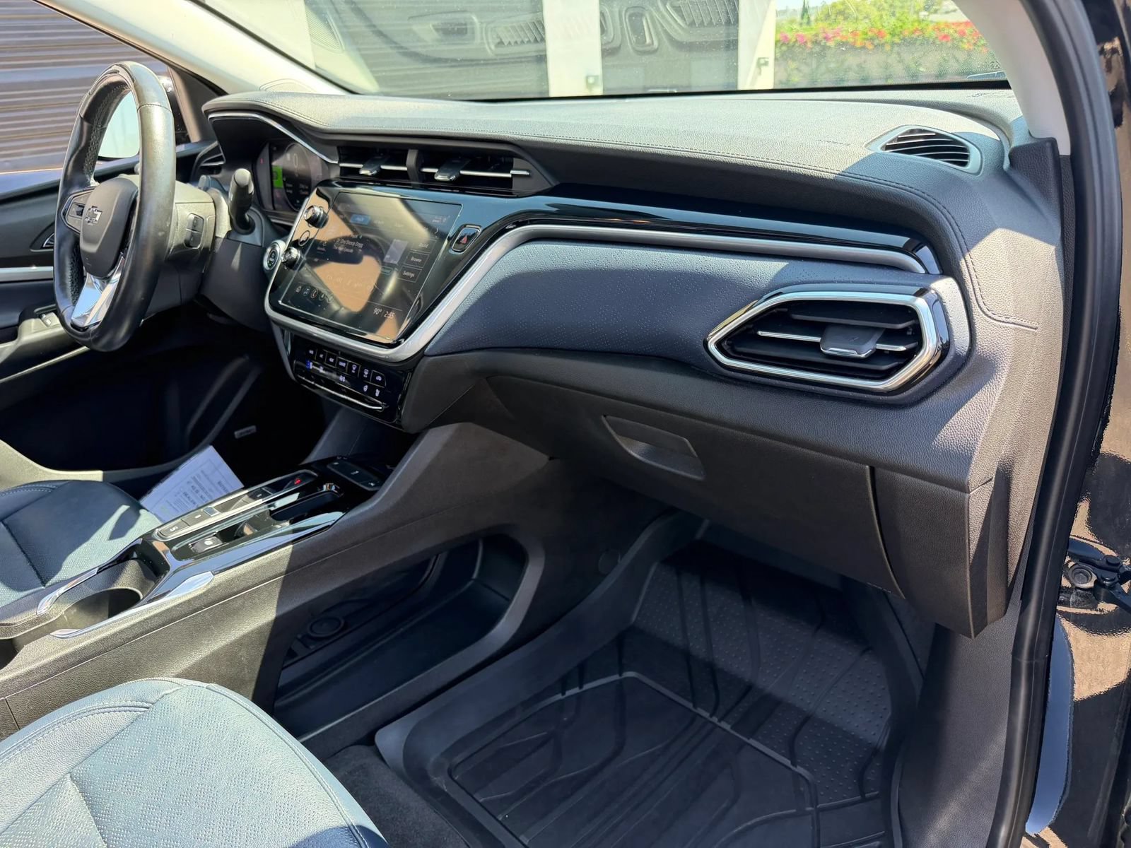 Used 2022 Chevrolet Bolt EUV Premier w/ Launch Edition FWD image 25