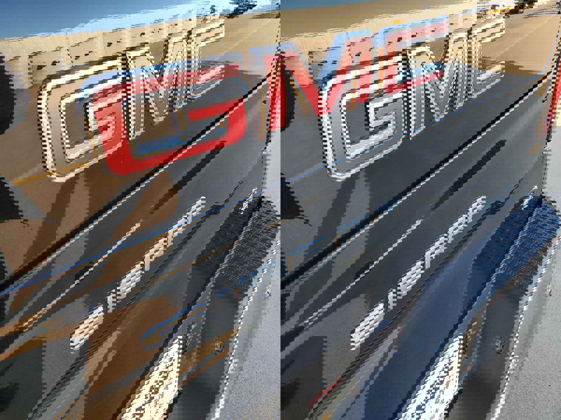 Used 2024 GMC Sierra 1500 SLT w/ SLT Premium Plus Package image 39