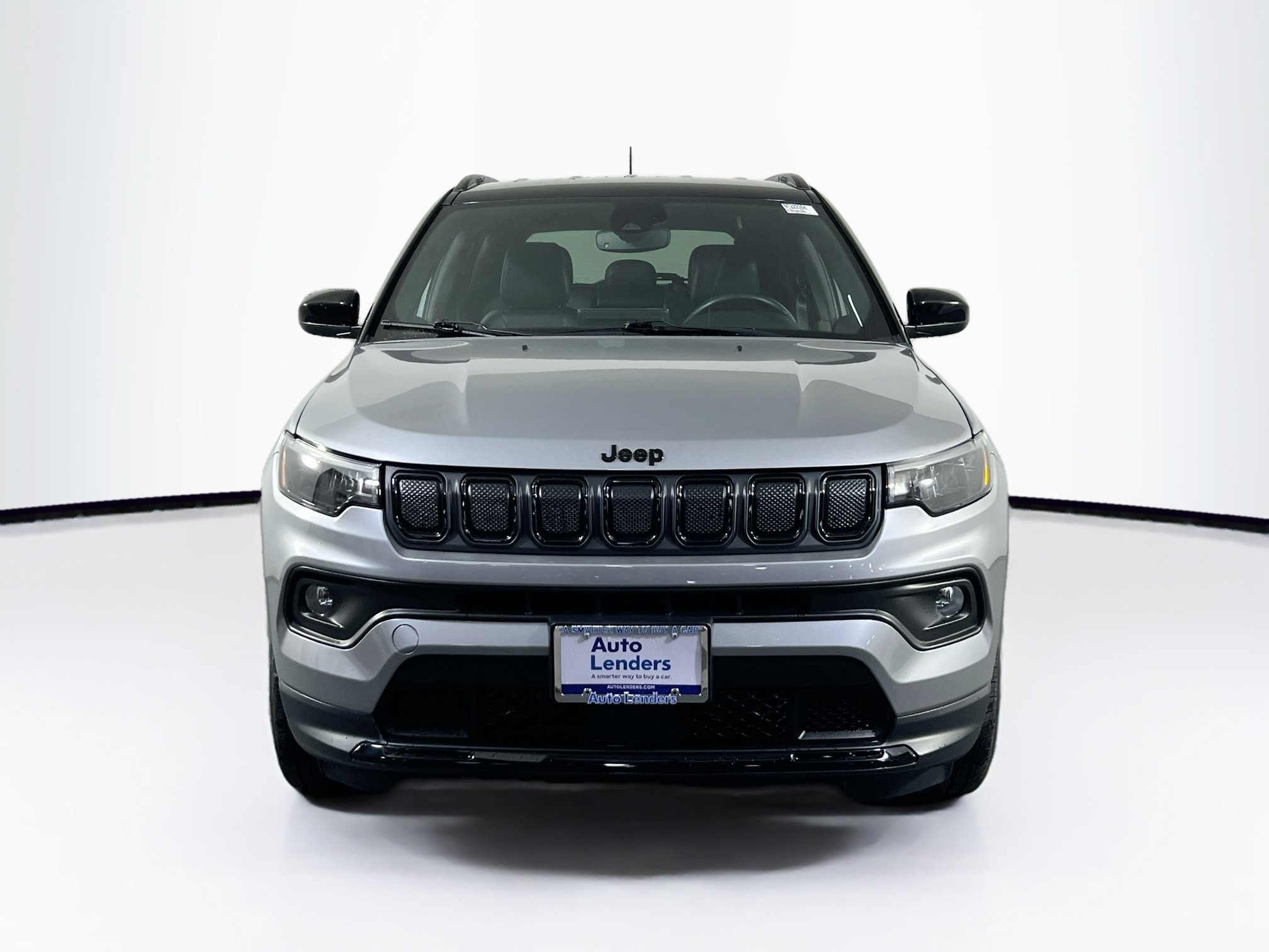 Used 2022 Jeep Compass Latitude w/ Convenience Group AWD/4WD image 2