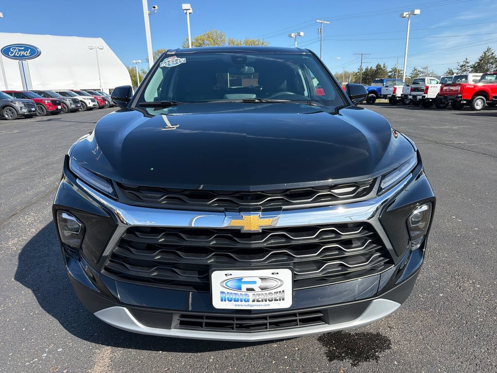 Used 2025 Chevrolet Blazer LT AWD/4WD image 8