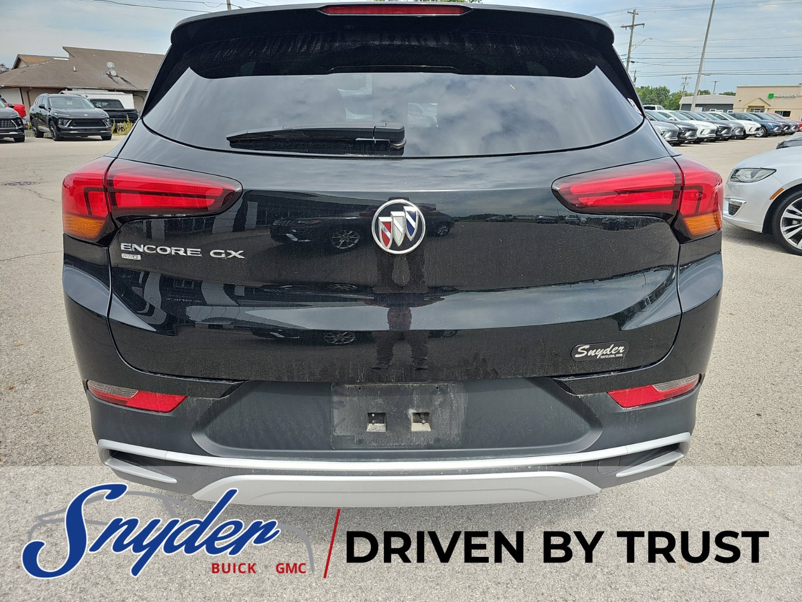 Used 2023 Buick Encore GX Preferred w/ Cold Weather Comfort Package AWD/4WD image 6