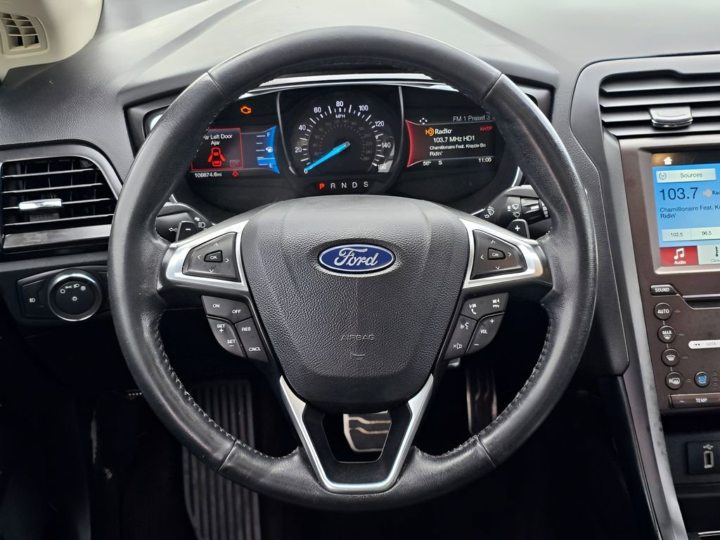 Used 2018 Ford Fusion Titanium image 15