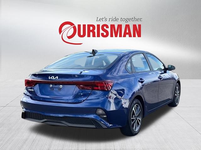 Used 2023 Kia Forte LXS w/ LXS Technology Package image 2