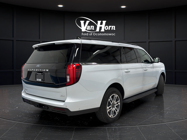 Used 2025 Ford Expedition Max Active AWD/4WD image 7