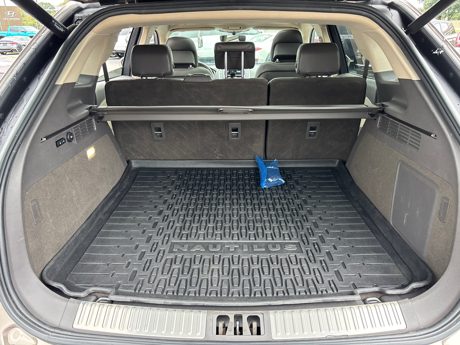 Used 2019 Lincoln Nautilus Reserve AWD/4WD image 9