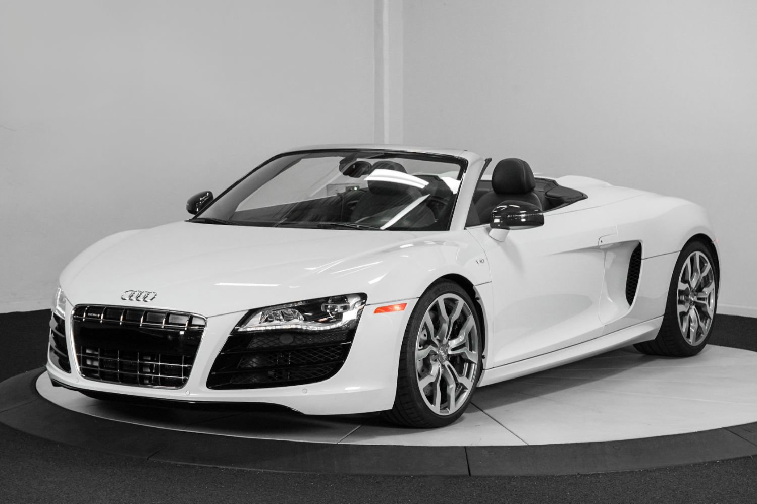 Used 2012 Audi R8 V10 image 7