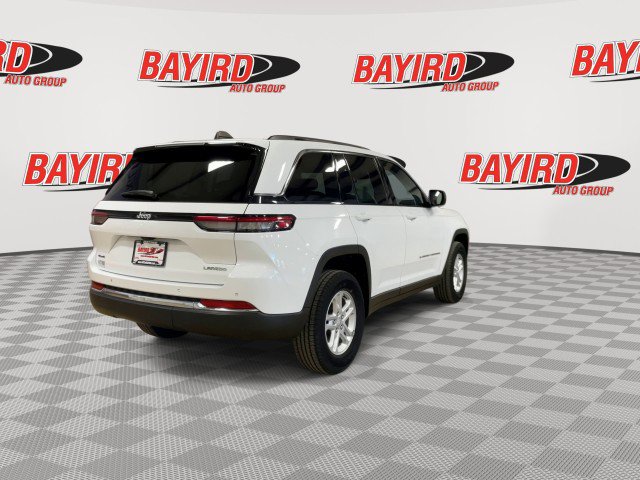 Used 2024 Jeep Grand Cherokee Laredo image 8